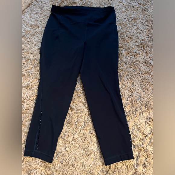 Lululemon Navy blue leggings with pockets. Only worn a couple times. - Picture 1 of 2